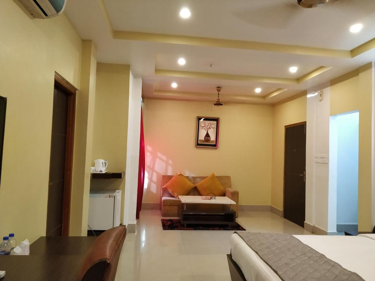 Hotel Sc Continental Itānagar Dış mekan fotoğraf